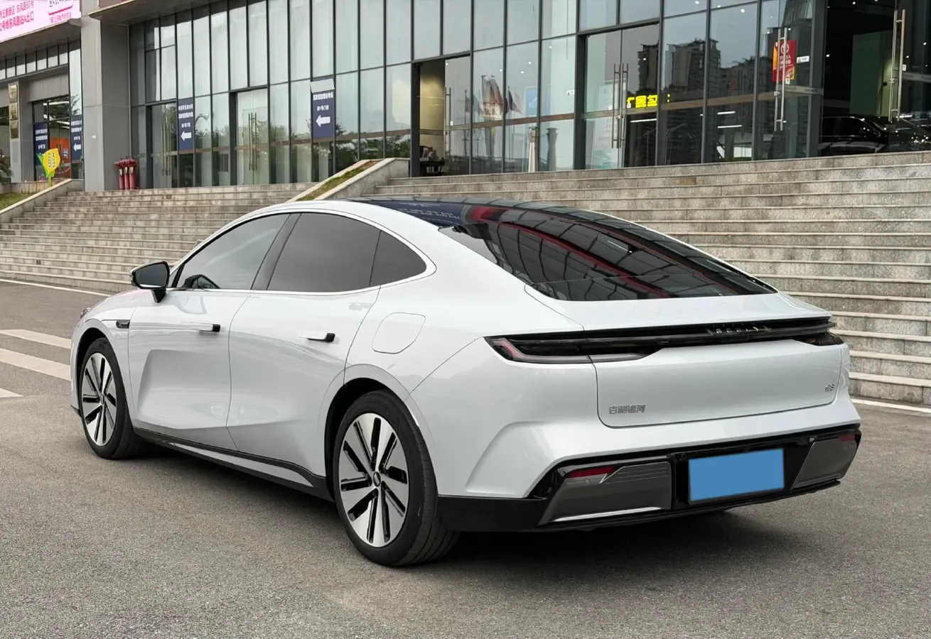 2024 Geely Galaxy E8 BEV 76KWH,autocango,china used car exporter,china ev exporter,chinese used car exporter,chinese used ev exporter