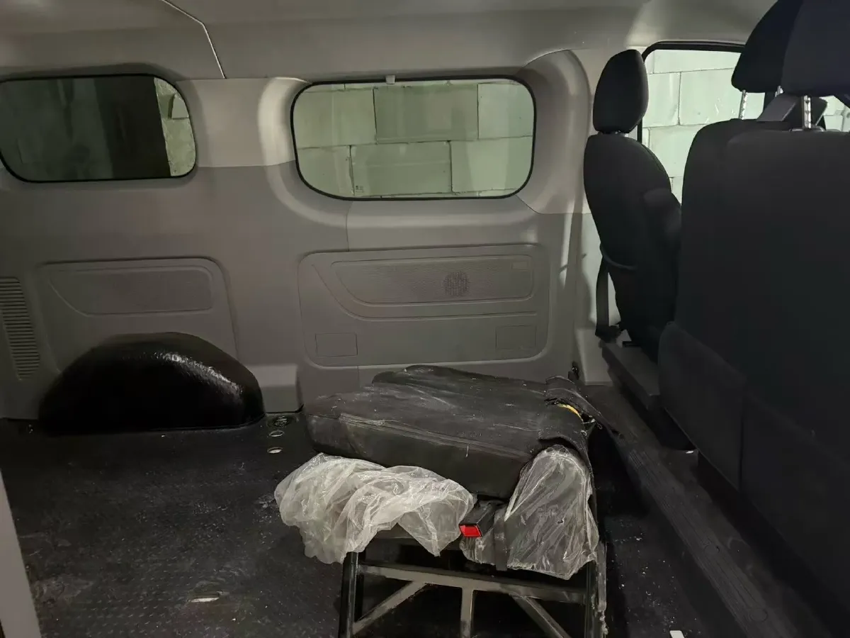 2023 MAXUS XinTu V70 2.0T 150HP L4 9AT,autocango,china used car exporter,china ev exporter,chinese used car exporter,chinese used ev exporter