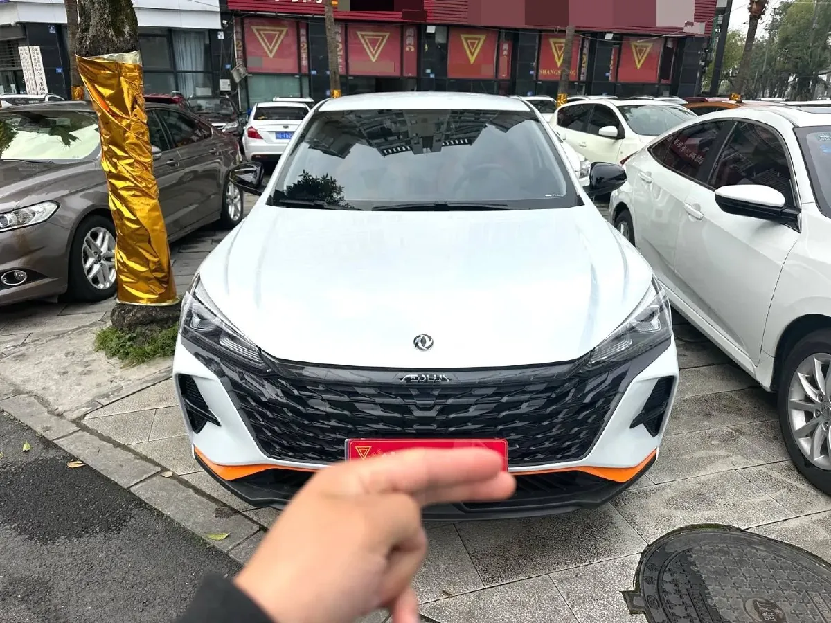 2023 DongFeng Aeolus YiXuan 1.5L 125HP L4 6DCT,autocango,china used car exporter,china ev exporter,chinese used car exporter,chinese used ev exporter