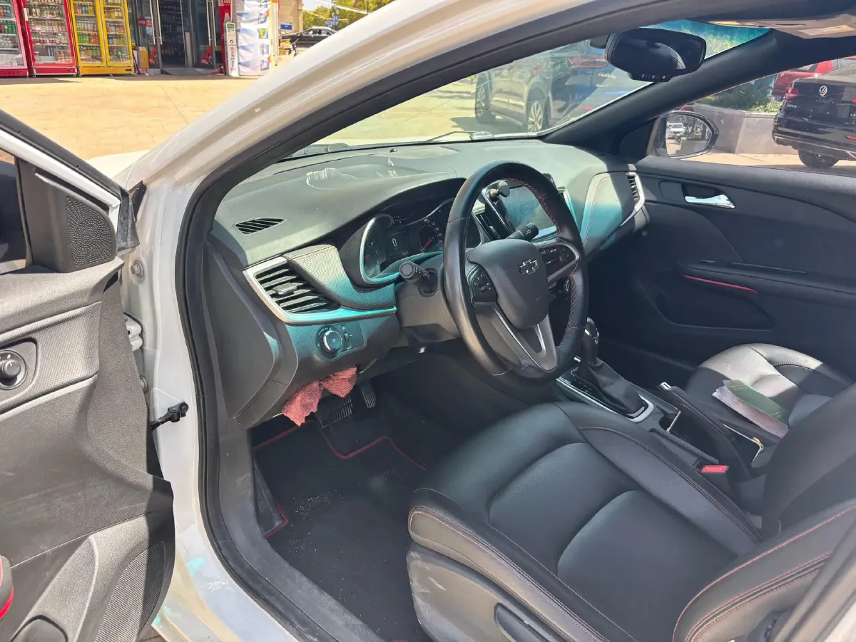 2019 Chevrolet Monza 1.3T 163HP L3 6AT,autocango,china used car exporter,china ev exporter,chinese used car exporter,chinese used ev exporter