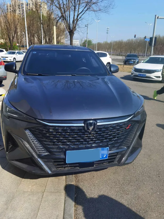 2024 ChangAn X5 PLUS 1.5T 188HP L4 7DCT,autocango,china used car exporter,china ev exporter,chinese used car exporter,chinese used ev exporter