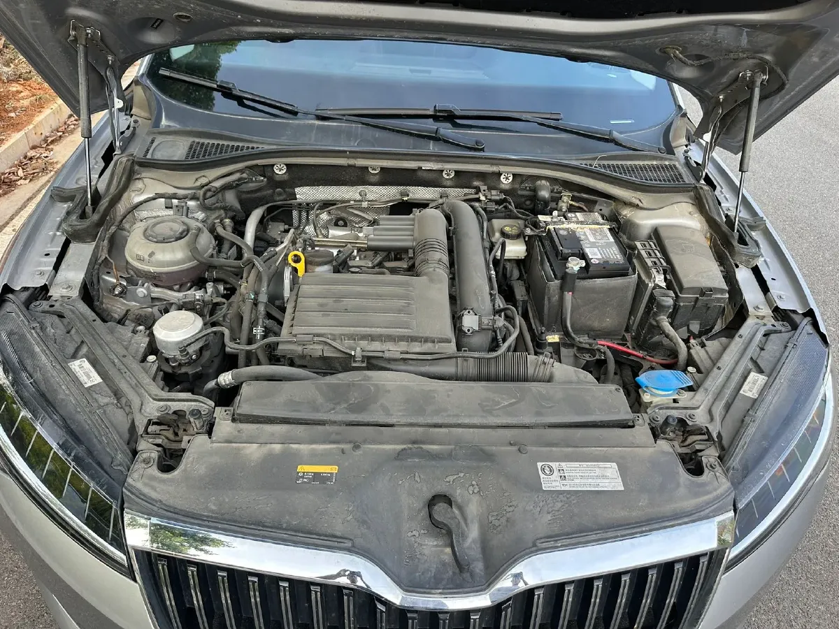 2021 Skoda Superb 1.4T 150HP L4 7DCT,autocango,china used car exporter,china ev exporter,chinese used car exporter,chinese used ev exporter