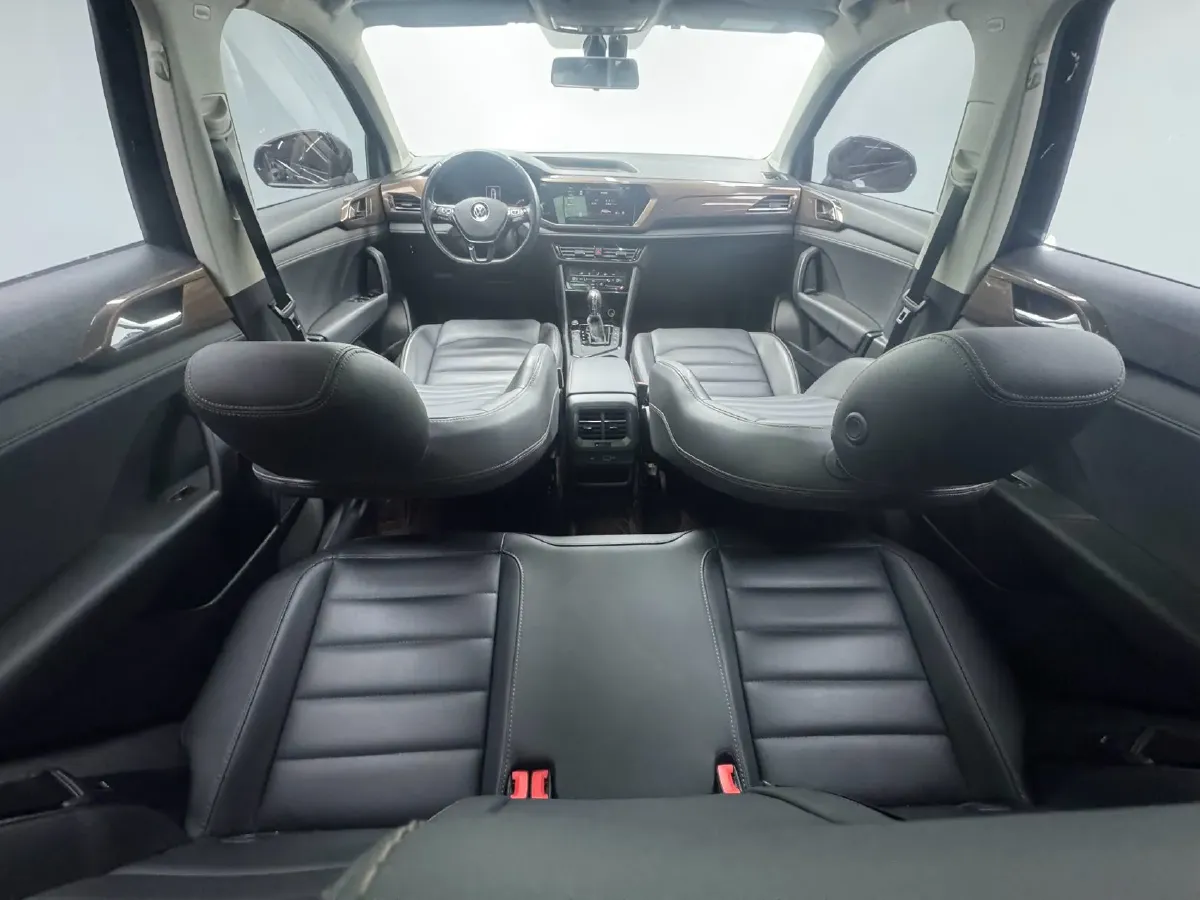 2021 Volkswagen Tharu 1.4T 150HP L4 7DCT,autocango,china used car exporter,china ev exporter,chinese used car exporter,chinese used ev exporter