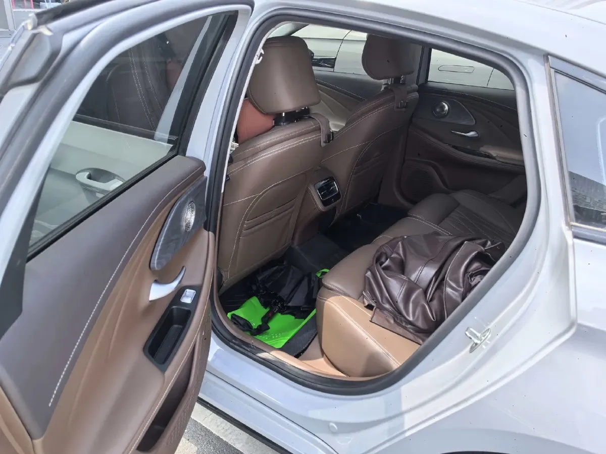 2023 Chery Arrizo 8 2.0T 254HP L4 7DCT,autocango,china used car exporter,china ev exporter,chinese used car exporter,chinese used ev exporter