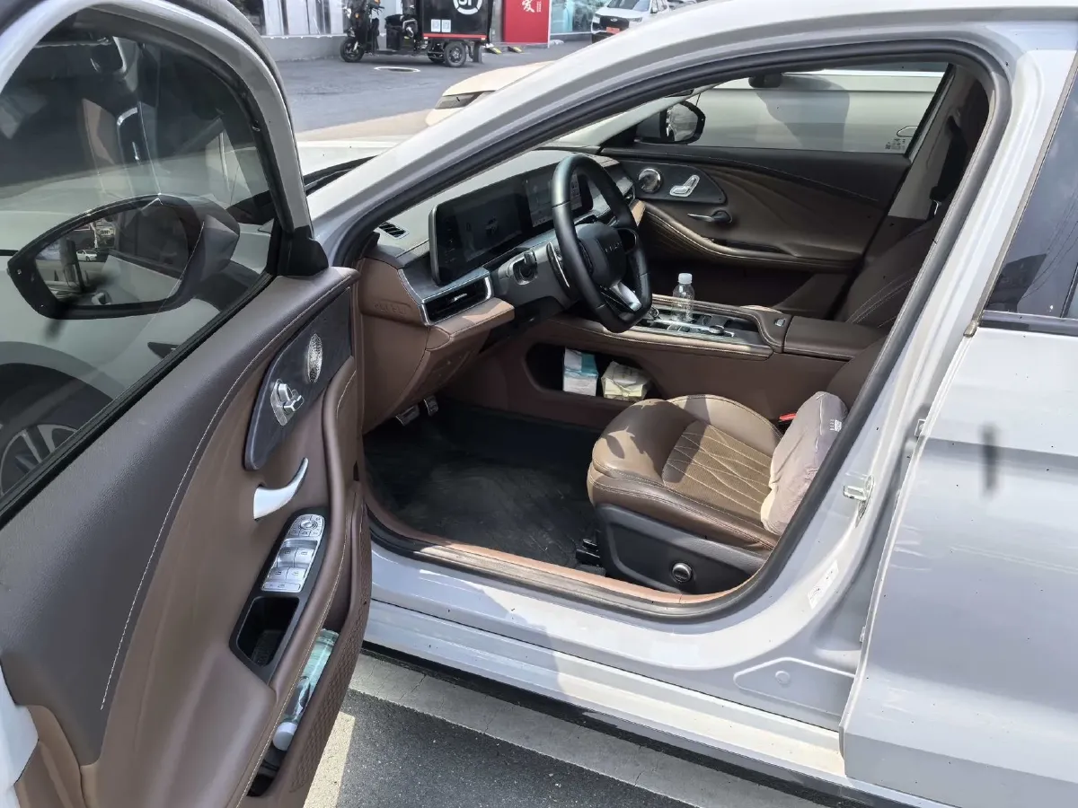 2023 Chery Arrizo 8 2.0T 254HP L4 7DCT,autocango,china used car exporter,china ev exporter,chinese used car exporter,chinese used ev exporter