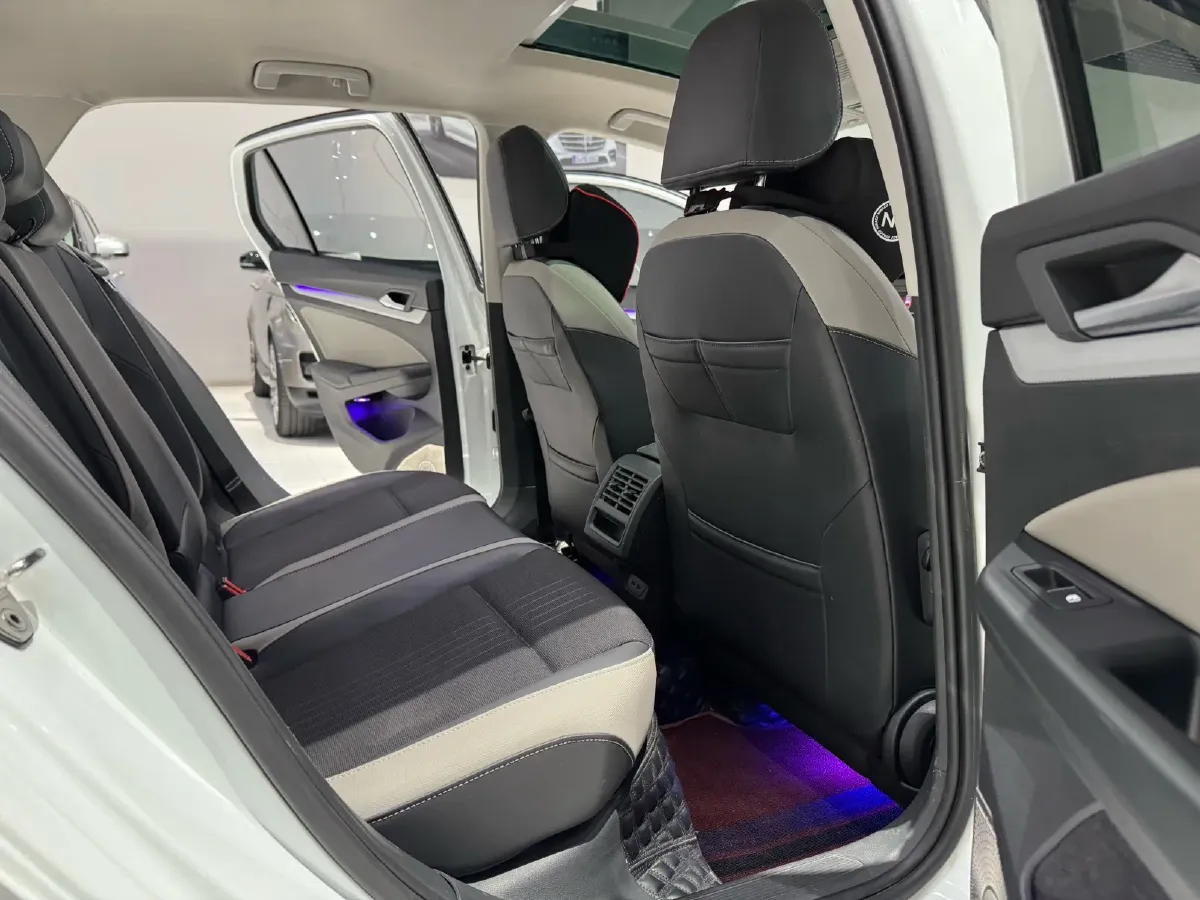 2021 Volkswagen Golf 1.4T 150HP L4 7DCT,autocango,china used car exporter,china ev exporter,chinese used car exporter,chinese used ev exporter