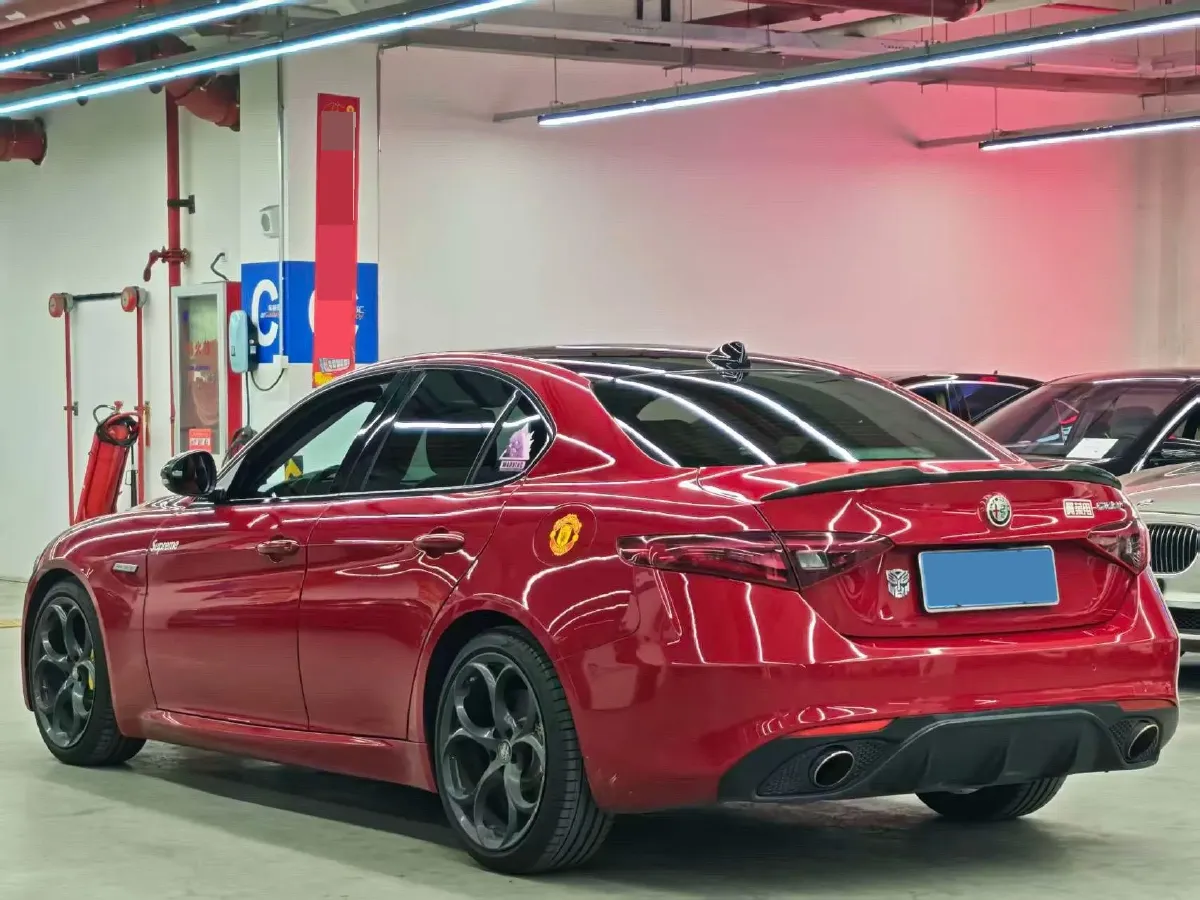 2017 Ford Mustang 2.3T 314HP L4 6AT,autocango,china used car exporter,china ev exporter,chinese used car exporter,chinese used ev exporter