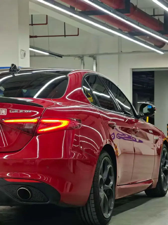 2017 Ford Mustang 2.3T 314HP L4 6AT,autocango,china used car exporter,china ev exporter,chinese used car exporter,chinese used ev exporter