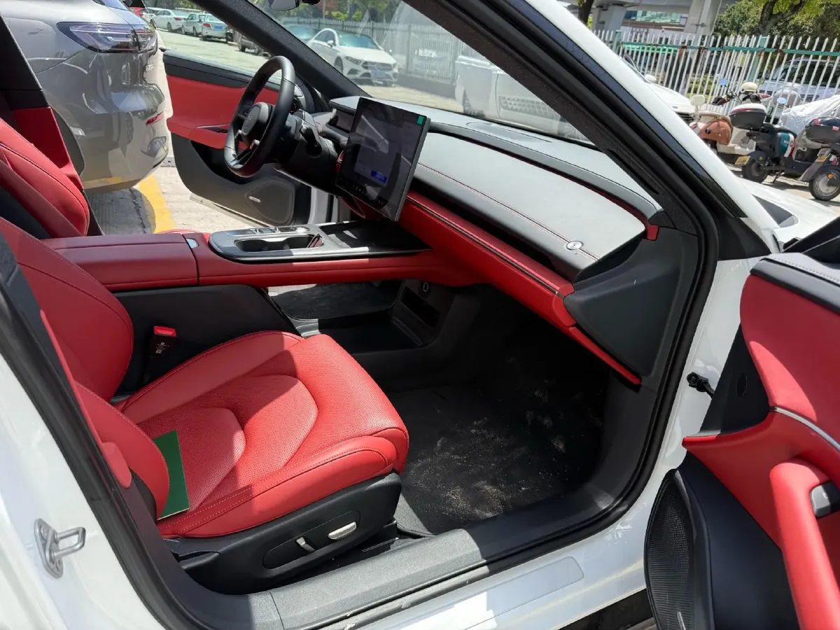 2024 MI SU7 BEV 94.3KWH,autocango,china used car exporter,china ev exporter,chinese used car exporter,chinese used ev exporter