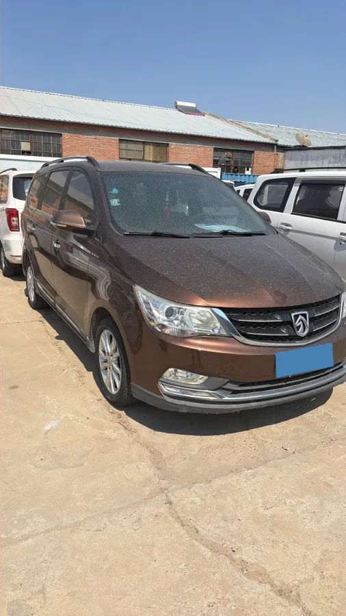 2016 BaoJun 560 1.5T 150HP L4 6MT,autocango,china used car exporter,china ev exporter,chinese used car exporter,chinese used ev exporter
