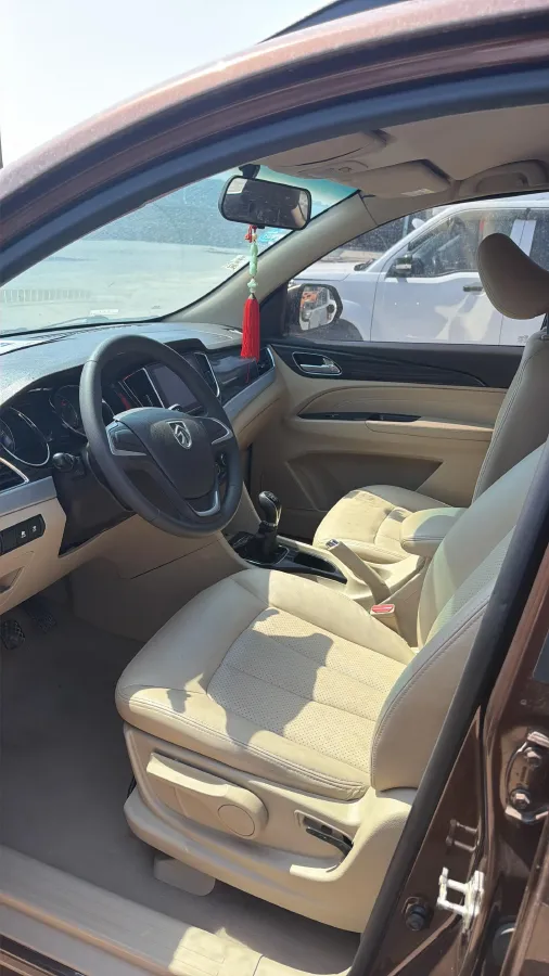 2016 BaoJun 560 1.5T 150HP L4 6MT,autocango,china used car exporter,china ev exporter,chinese used car exporter,chinese used ev exporter