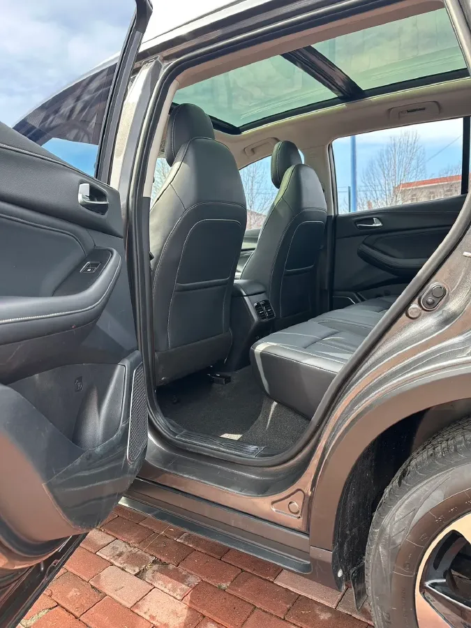 2021 GAC Trumpchi GS4 1.5T 169HP L4 6AT,autocango,china used car exporter,china ev exporter,chinese used car exporter,chinese used ev exporter