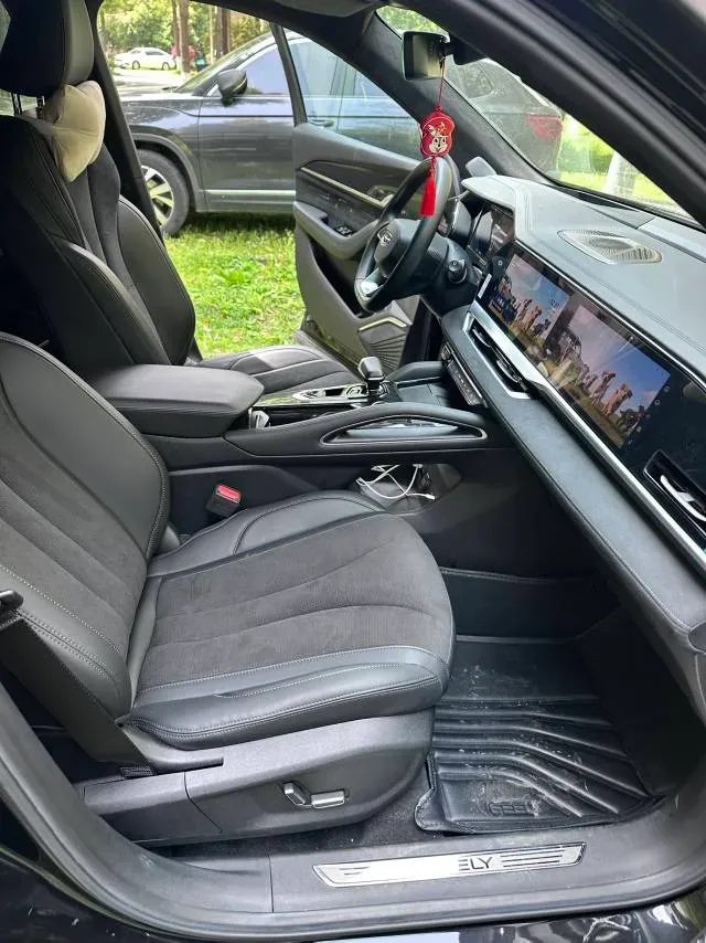 2024 Geely Monjaro 2.0T 238HP L4 8AT,autocango,china used car exporter,china ev exporter,chinese used car exporter,chinese used ev exporter