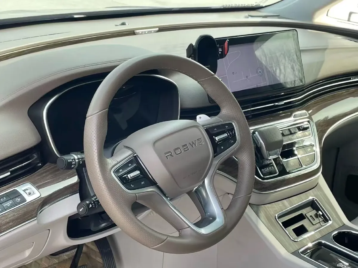 2022 Roewe iMAX8 2.0T 234HP L4 8AT,autocango,china used car exporter,china ev exporter,chinese used car exporter,chinese used ev exporter