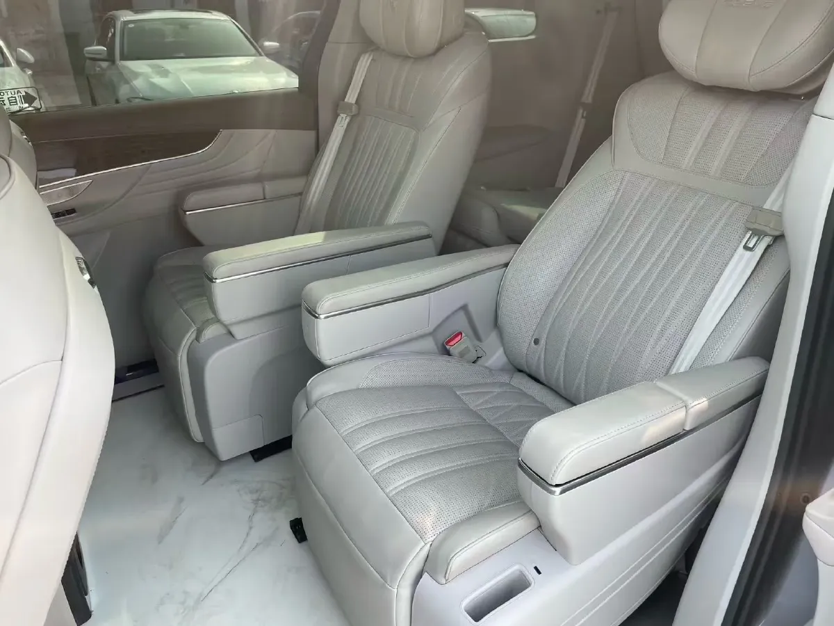 2022 Roewe iMAX8 2.0T 234HP L4 8AT,autocango,china used car exporter,china ev exporter,chinese used car exporter,chinese used ev exporter