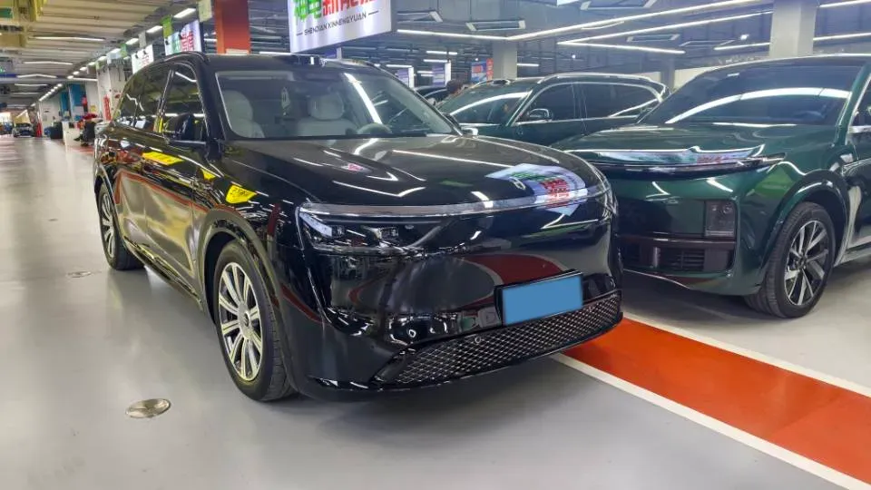 2025 AITO AITO M8 BEV,autocango,china used car exporter,china ev exporter,chinese used car exporter,chinese used ev exporter