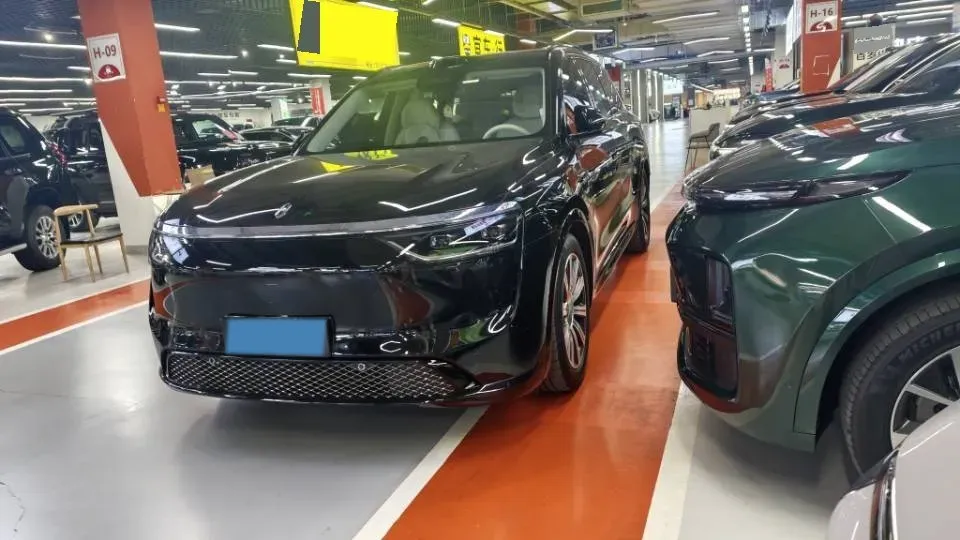 2025 AITO AITO M8 BEV,autocango,china used car exporter,china ev exporter,chinese used car exporter,chinese used ev exporter