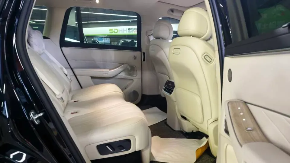 2025 AITO AITO M8 BEV,autocango,china used car exporter,china ev exporter,chinese used car exporter,chinese used ev exporter