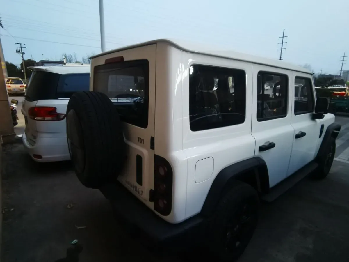 2025 212 212 T01 2.0T 170HP L4 8AT,autocango,china used car exporter,china ev exporter,chinese used car exporter,chinese used ev exporter