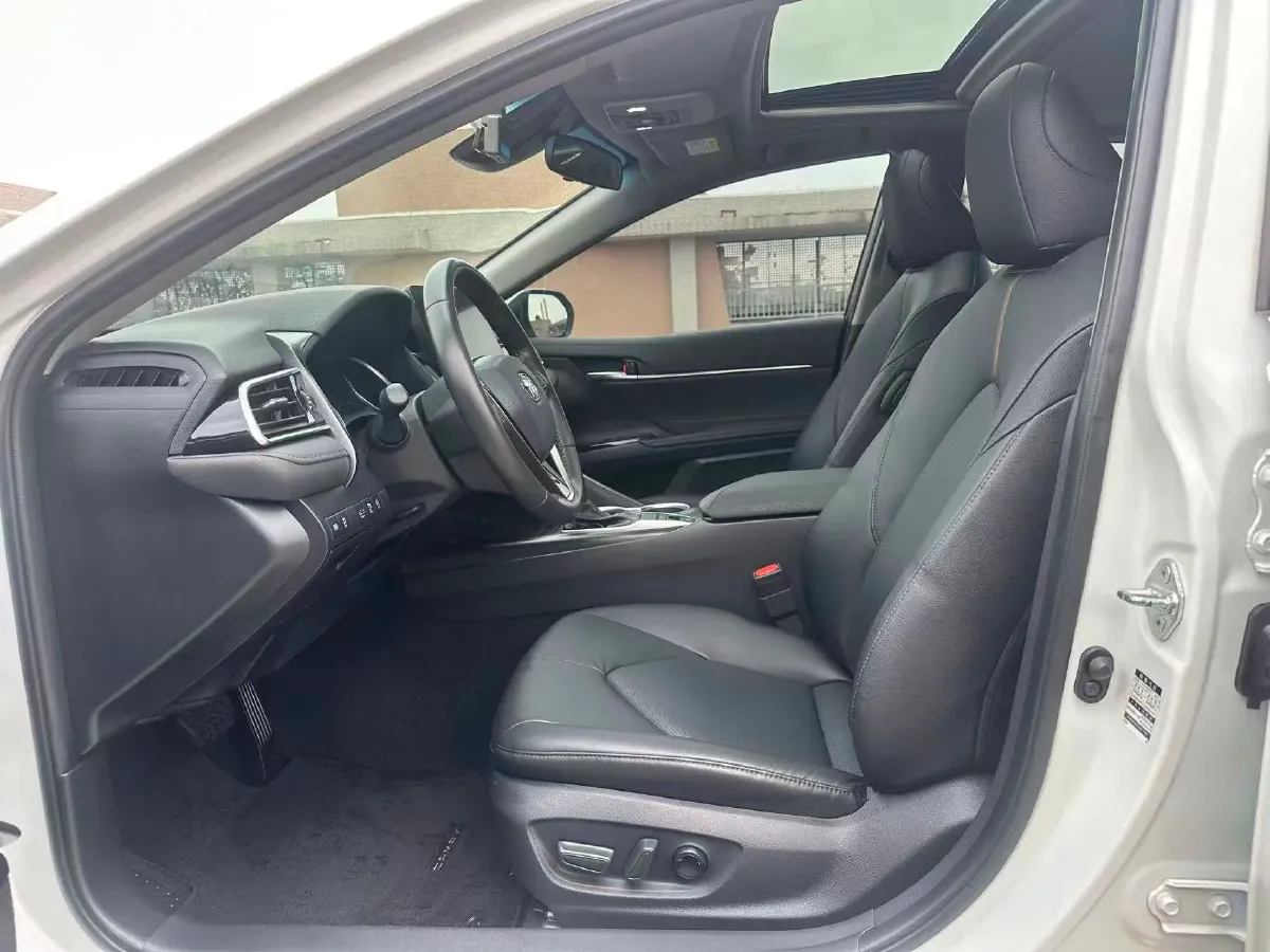 2021 Toyota Camry 2.0L 178HP L4 CVT,autocango,china used car exporter,china ev exporter,chinese used car exporter,chinese used ev exporter