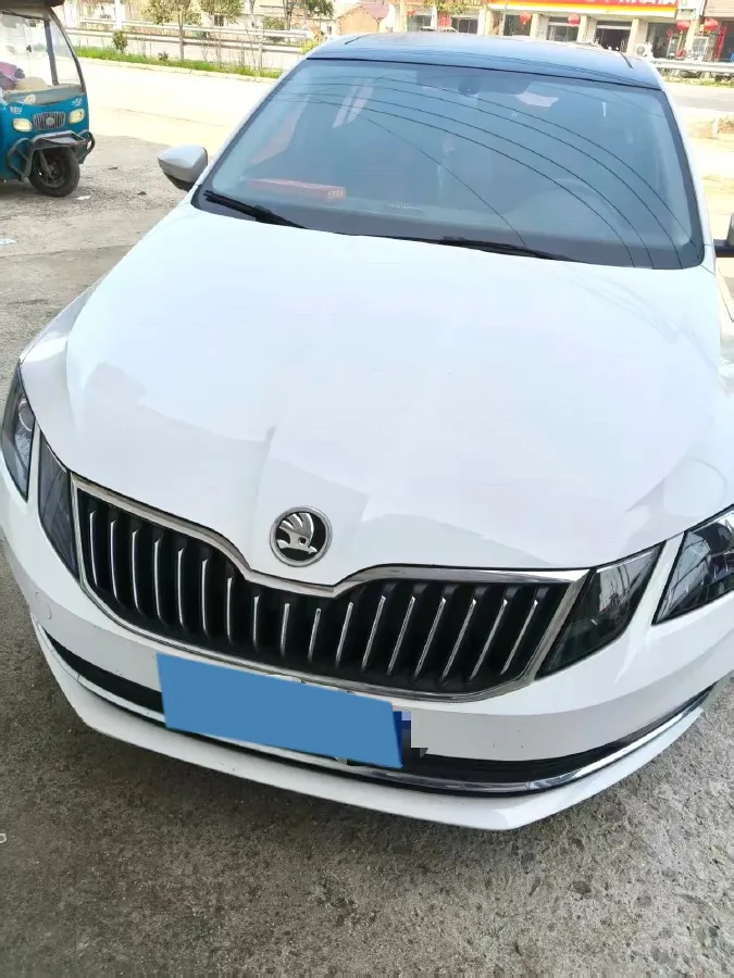 2019 Skoda Octavia 1.2T 116HP L4 7DCT,autocango,china used car exporter,china ev exporter,chinese used car exporter,chinese used ev exporter