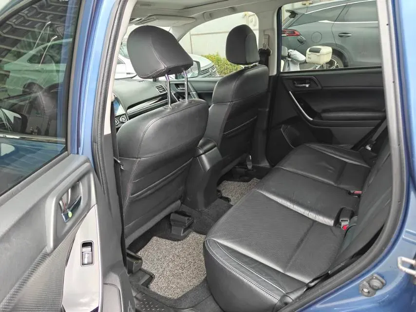 2018 BMW 1 Series 1.5T 136HP L3 8AT,autocango,china used car exporter,china ev exporter,chinese used car exporter,chinese used ev exporter