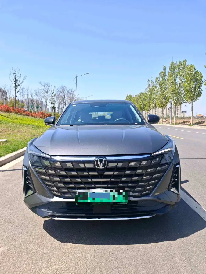 2024 ChangAn UNI-Z 1.5L 98HP L4 E-CVT PHEV 18.4KWH,autocango,china used car exporter,china ev exporter,chinese used car exporter,chinese used ev exporter