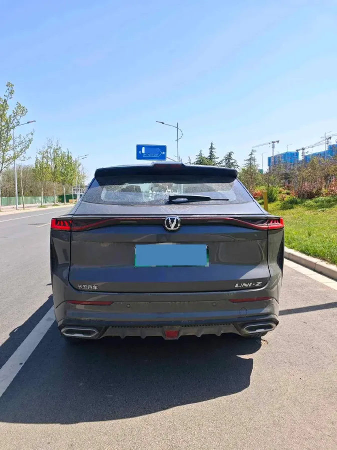 2024 ChangAn UNI-Z 1.5L 98HP L4 E-CVT PHEV 18.4KWH,autocango,china used car exporter,china ev exporter,chinese used car exporter,chinese used ev exporter