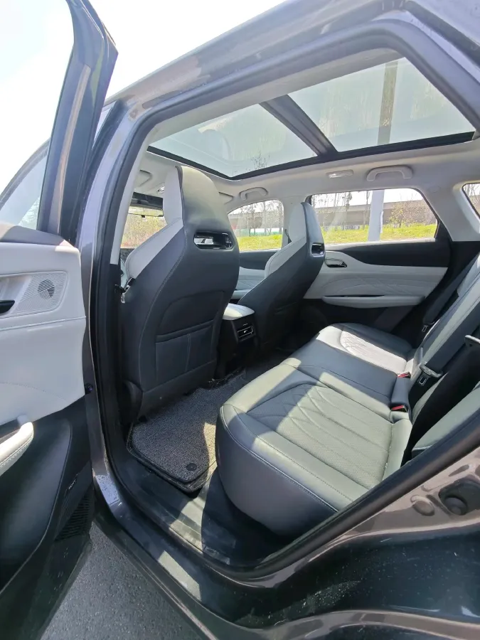 2024 ChangAn UNI-Z 1.5L 98HP L4 E-CVT PHEV 18.4KWH,autocango,china used car exporter,china ev exporter,chinese used car exporter,chinese used ev exporter