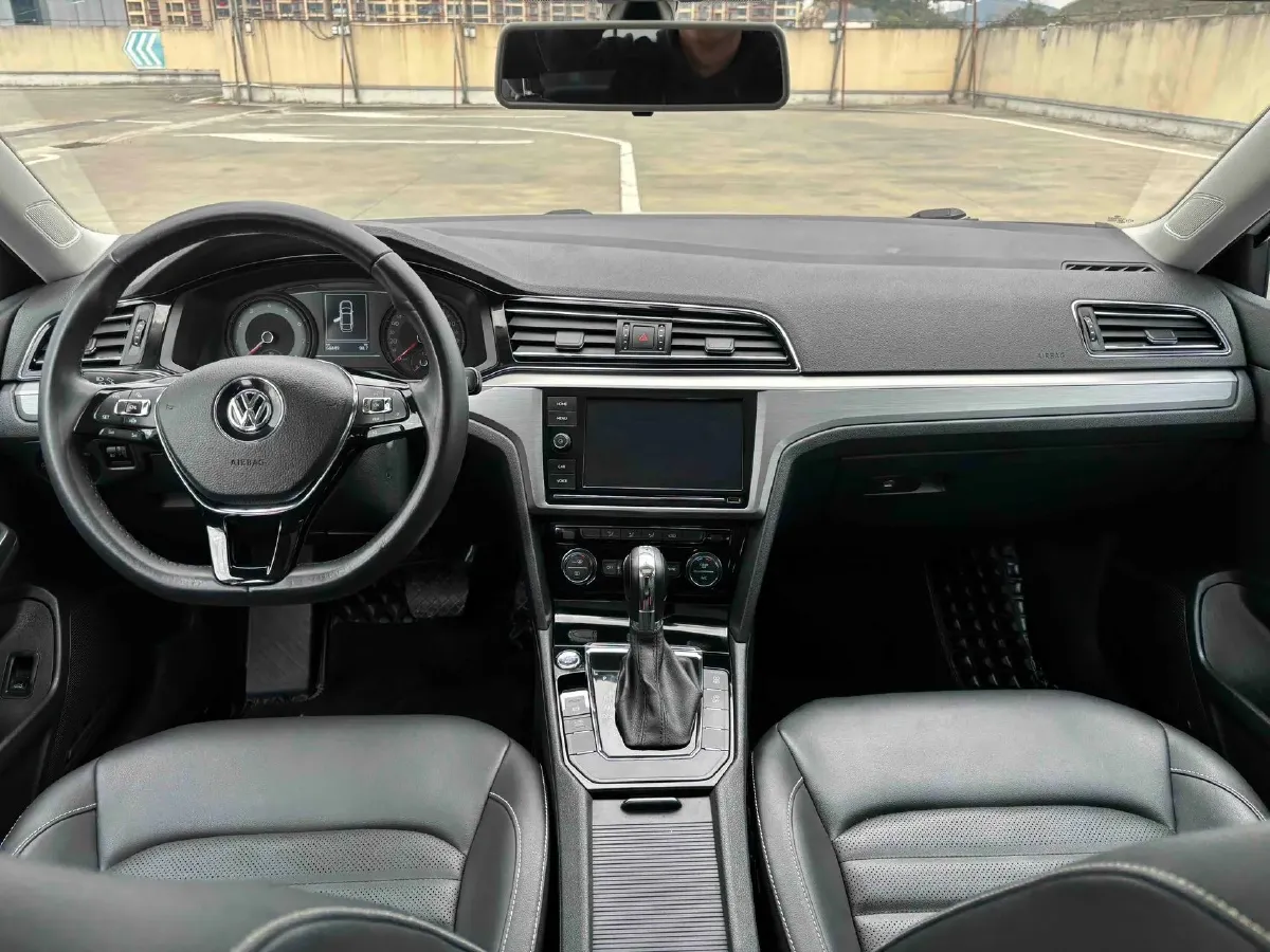 2019 Volkswagen Passat 1.4T 150HP L4 7DCT,autocango,china used car exporter,china ev exporter,chinese used car exporter,chinese used ev exporter