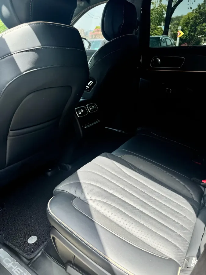 2023 Chery Tiggo 9 2.0T 261HP L4 8AT,autocango,china used car exporter,china ev exporter,chinese used car exporter,chinese used ev exporter