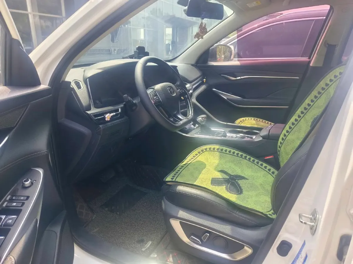 2020 ChangAn CS75 Plus 1.5T 178HP L4 6AT,autocango,china used car exporter,china ev exporter,chinese used car exporter,chinese used ev exporter