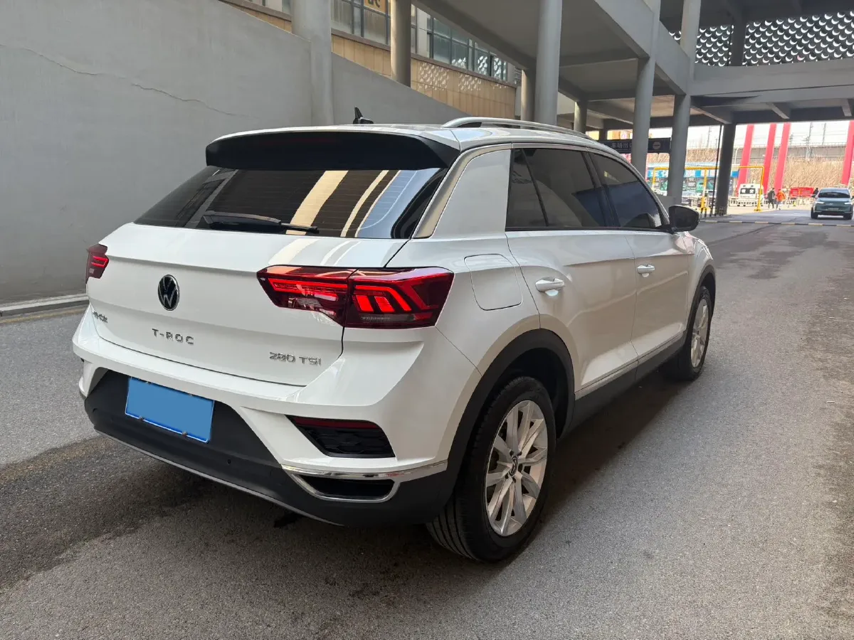 2022 Volkswagen T-Roc 1.4T 150HP L4 7DCT,autocango,china used car exporter,china ev exporter,chinese used car exporter,chinese used ev exporter
