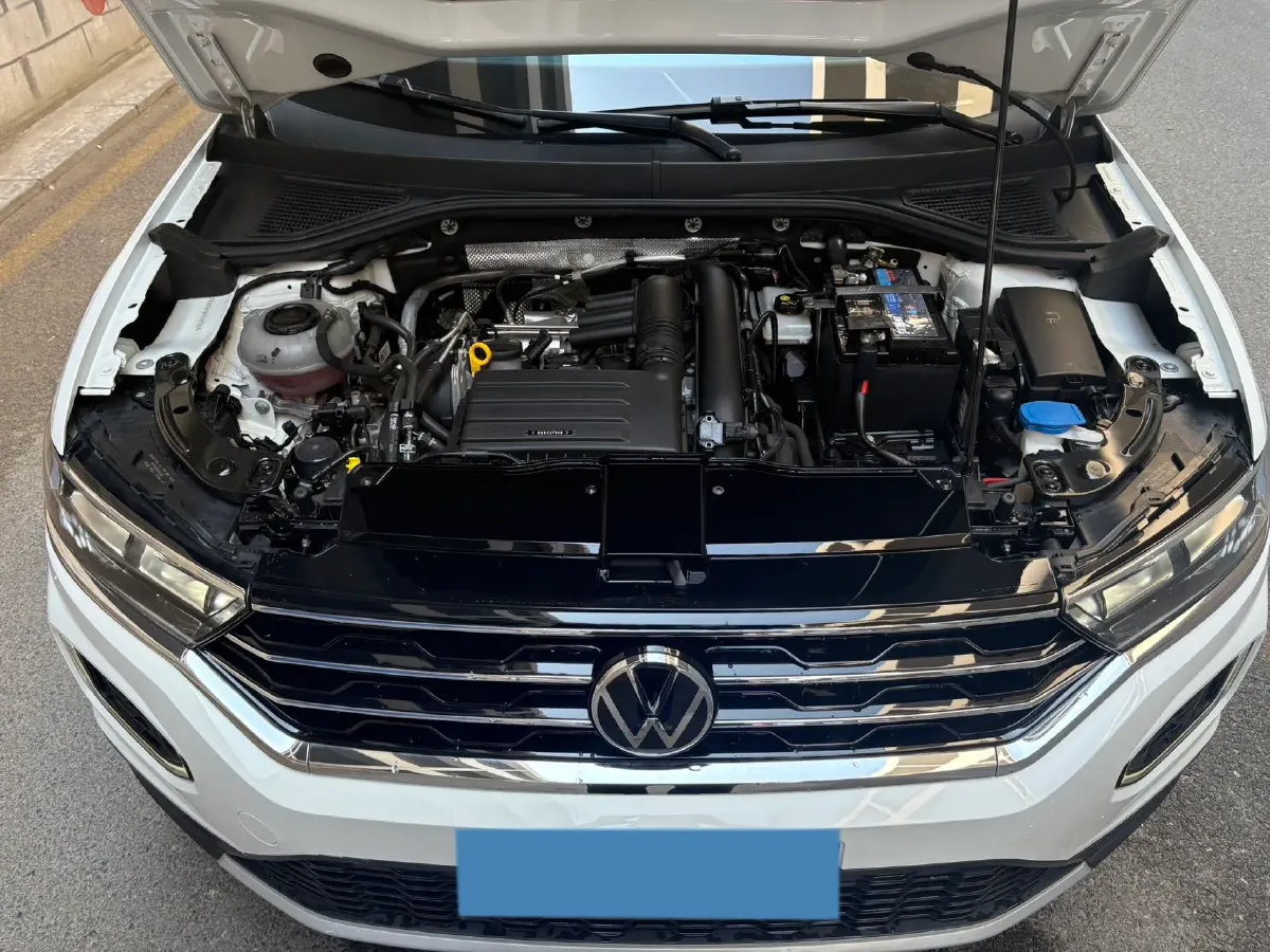 2022 Volkswagen T-Roc 1.4T 150HP L4 7DCT,autocango,china used car exporter,china ev exporter,chinese used car exporter,chinese used ev exporter