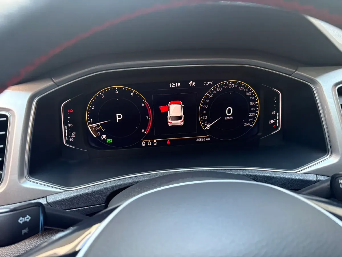 2022 Volkswagen T-Roc 1.4T 150HP L4 7DCT,autocango,china used car exporter,china ev exporter,chinese used car exporter,chinese used ev exporter