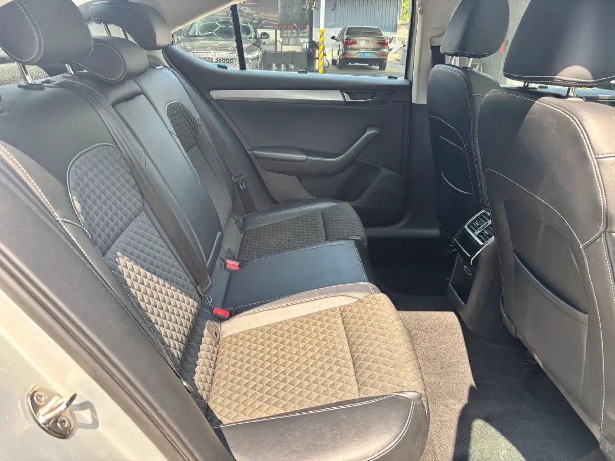 2018 Nissan Terra 2.5L 184HP L4 7AT,autocango,china used car exporter,china ev exporter,chinese used car exporter,chinese used ev exporter