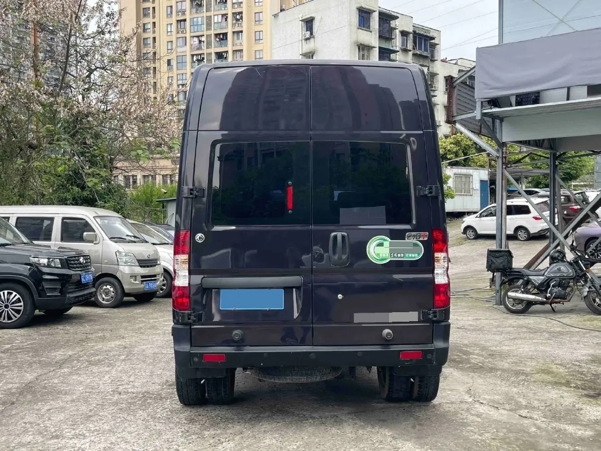 2023 DongFeng DFAC YuFeng 2.3T 143HP L4 6MT,autocango,china used car exporter,china ev exporter,chinese used car exporter,chinese used ev exporter