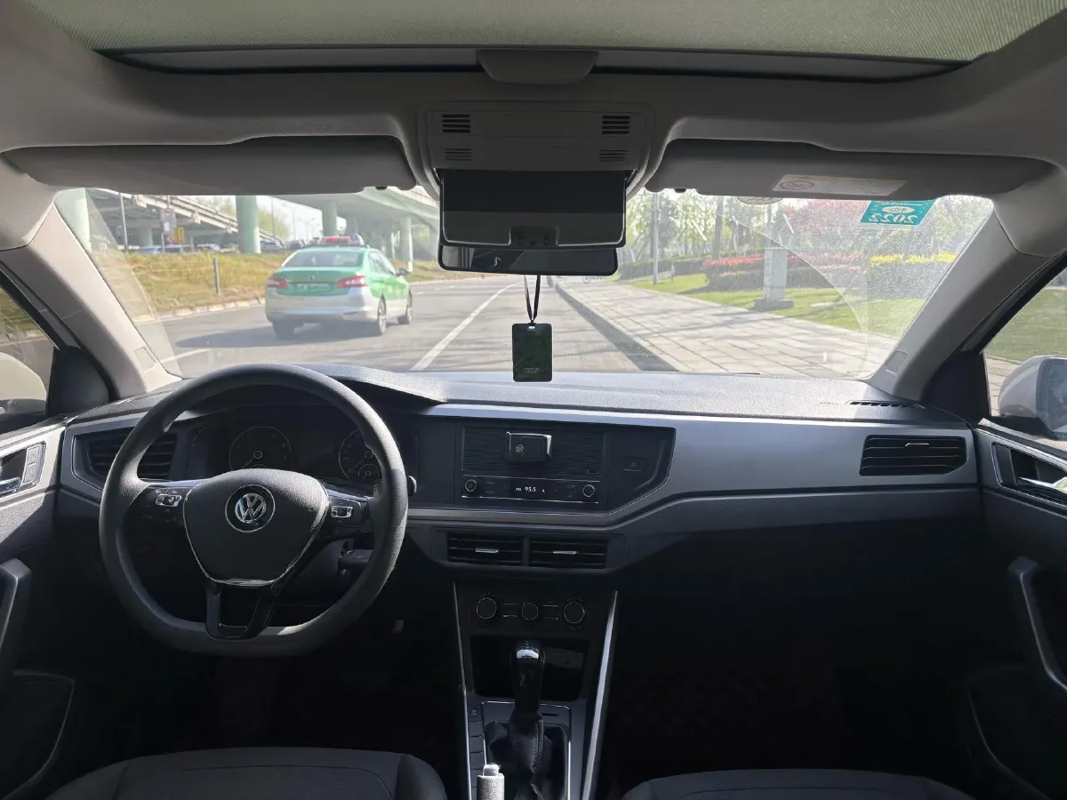 2019 Volkswagen Polo 1.5L 113HP L4 6AT,autocango,china used car exporter,china ev exporter,chinese used car exporter,chinese used ev exporter