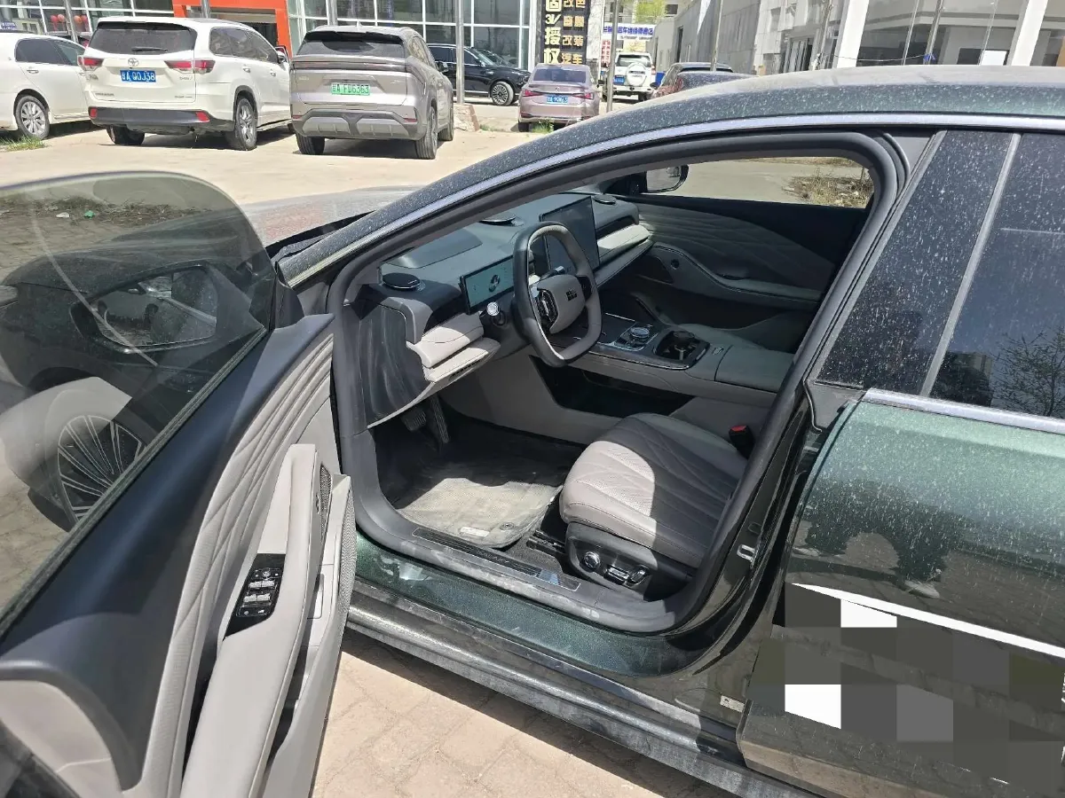 2025 Geely Galaxy Starshine 8 1.5T 163HP L4 3DHT PHEV 27.69KWH,autocango,china used car exporter,china ev exporter,chinese used car exporter,chinese used ev exporter