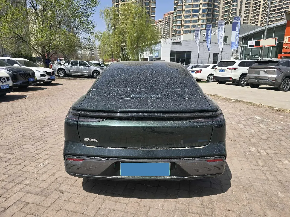 2025 Geely Galaxy Starshine 8 1.5T 163HP L4 3DHT PHEV 27.69KWH,autocango,china used car exporter,china ev exporter,chinese used car exporter,chinese used ev exporter