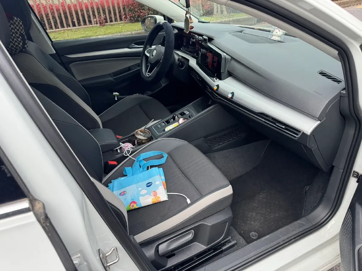 2021 Volkswagen Golf 1.4T 150HP L4 7DCT,autocango,china used car exporter,china ev exporter,chinese used car exporter,chinese used ev exporter