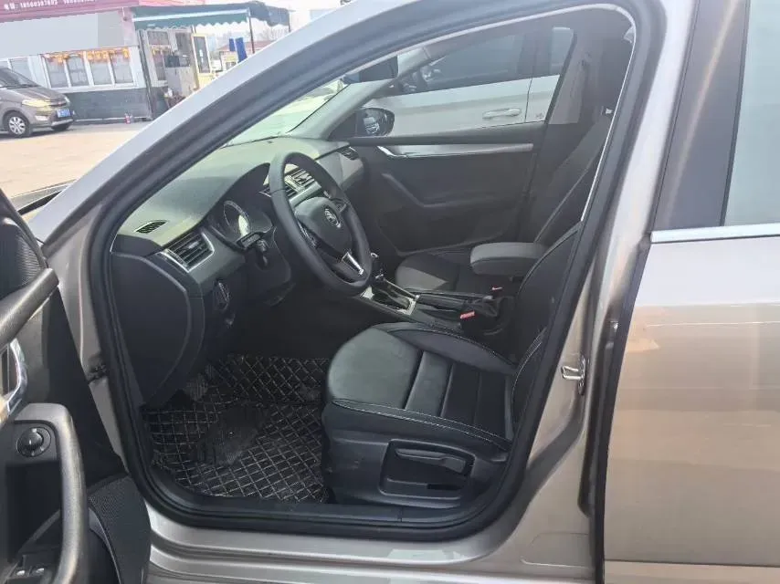 2020 Skoda Octavia 1.4T 150HP L4 7DCT,autocango,china used car exporter,china ev exporter,chinese used car exporter,chinese used ev exporter