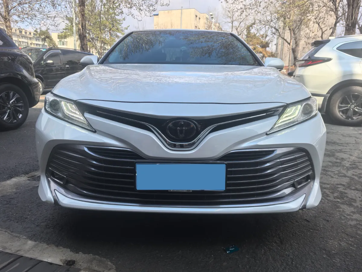 2019 Toyota Camry 2.5L 209HP L4 8AT,autocango,china used car exporter,china ev exporter,chinese used car exporter,chinese used ev exporter