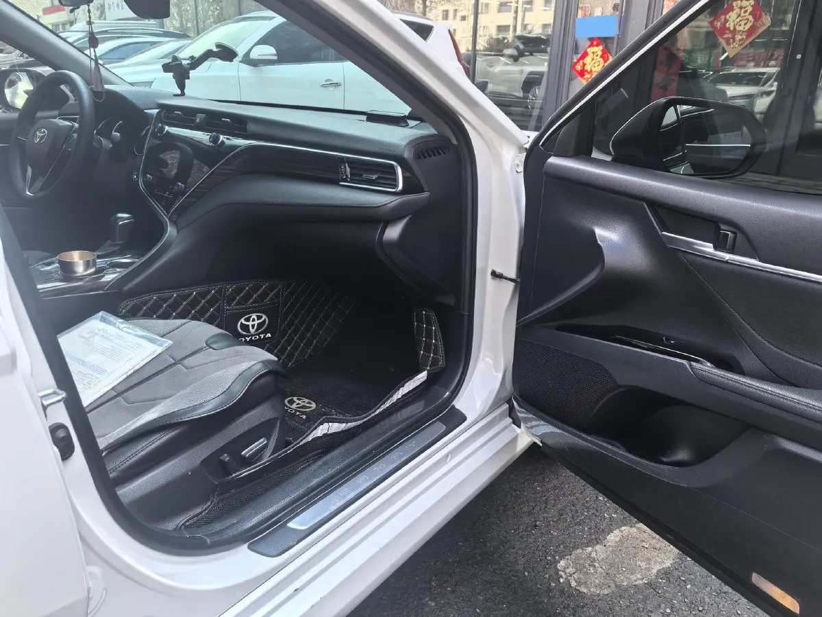 2019 Toyota Camry 2.5L 209HP L4 8AT,autocango,china used car exporter,china ev exporter,chinese used car exporter,chinese used ev exporter