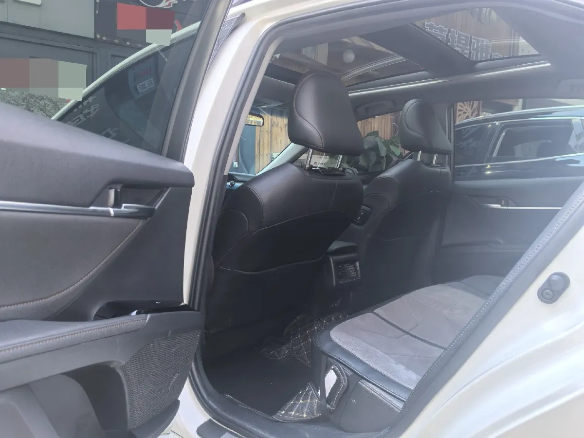 2019 Toyota Camry 2.5L 209HP L4 8AT,autocango,china used car exporter,china ev exporter,chinese used car exporter,chinese used ev exporter