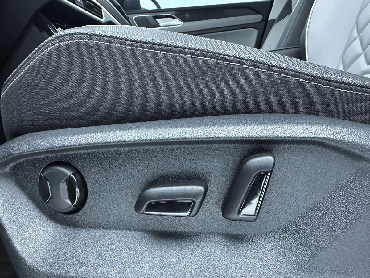 2023 Volkswagen Tayron 1.4T 150HP L4 7DCT,autocango,china used car exporter,china ev exporter,chinese used car exporter,chinese used ev exporter