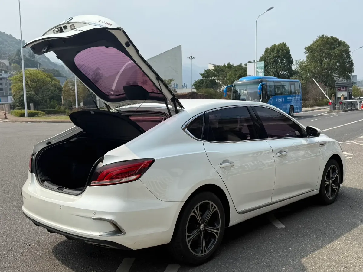 2017 MG MG6 1.5T 169HP L4 7DCT,autocango,china used car exporter,china ev exporter,chinese used car exporter,chinese used ev exporter