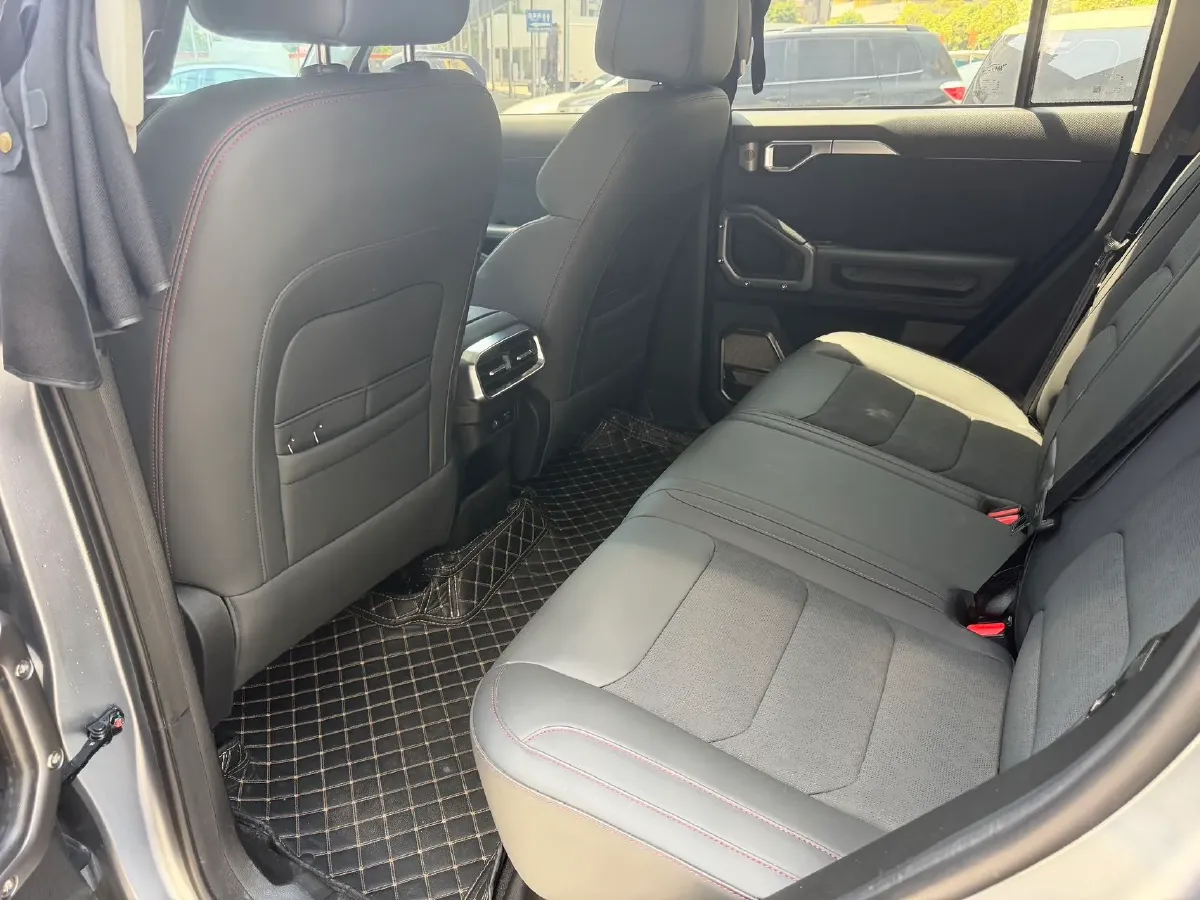 2023 Jetour Traveller 2.0T 254HP L4 7DCT,autocango,china used car exporter,china ev exporter,chinese used car exporter,chinese used ev exporter