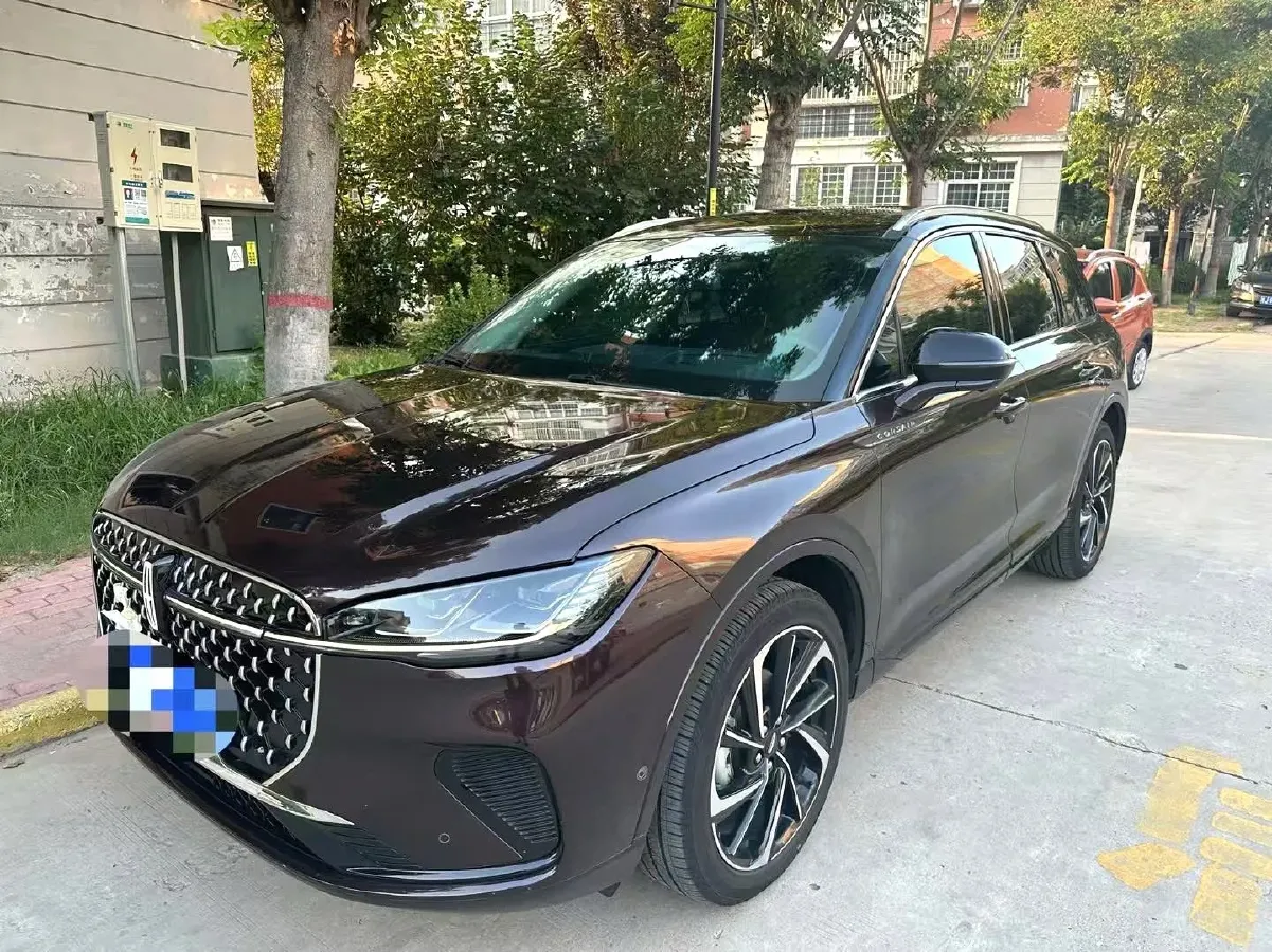 2023 Lincoln Corsair 2.0T 261HP L4 8AT,autocango,china used car exporter,china ev exporter,chinese used car exporter,chinese used ev exporter