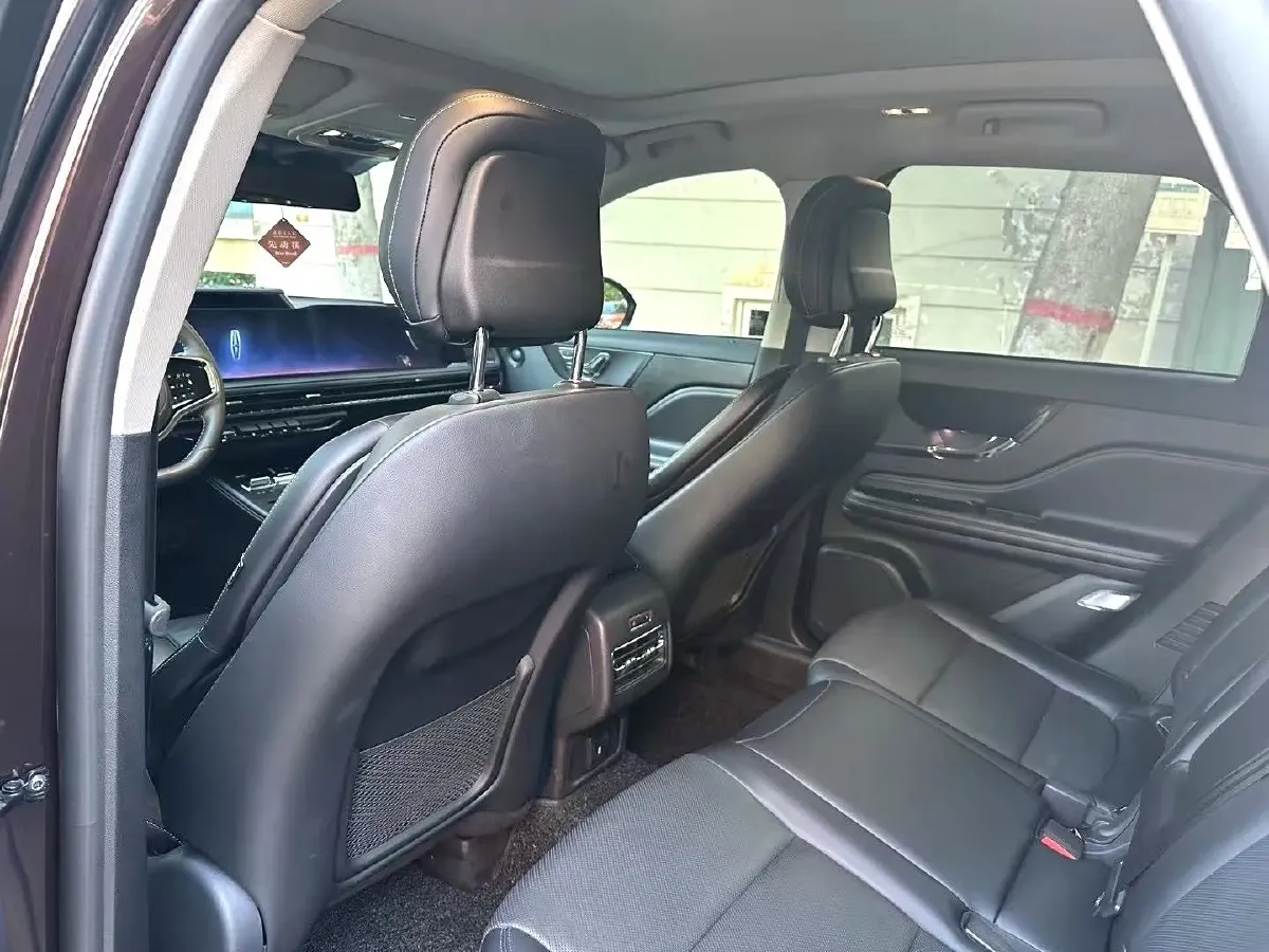 2023 Lincoln Corsair 2.0T 261HP L4 8AT,autocango,china used car exporter,china ev exporter,chinese used car exporter,chinese used ev exporter